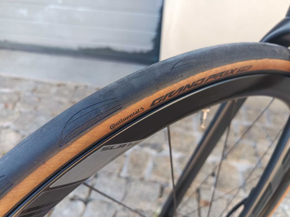 Bicicleta de estrada Giant Defy Pro One 2021