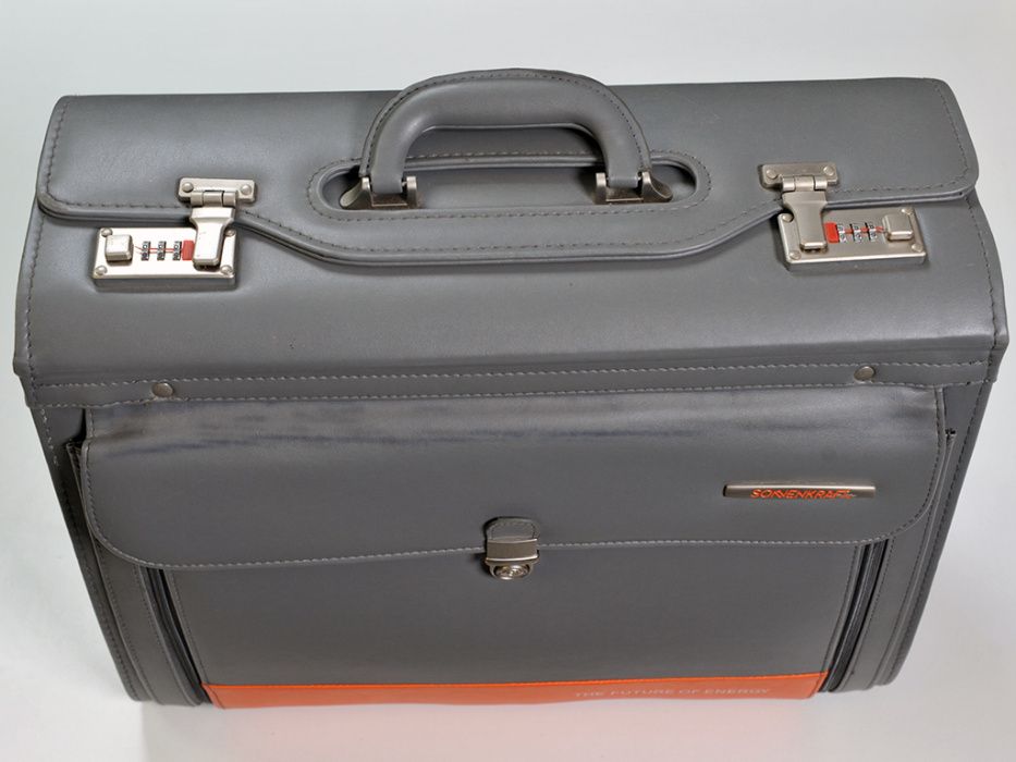 Mala em cabedal ( napa )