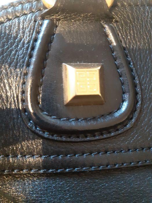 Givenchy autentica - como nova