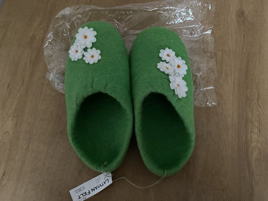 Тапочки женские( валеная шерсть)