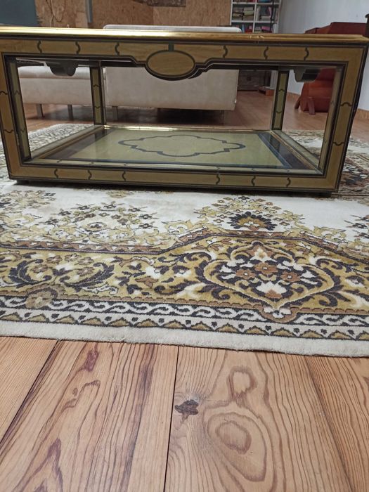 Mesa de centro em marchetaria