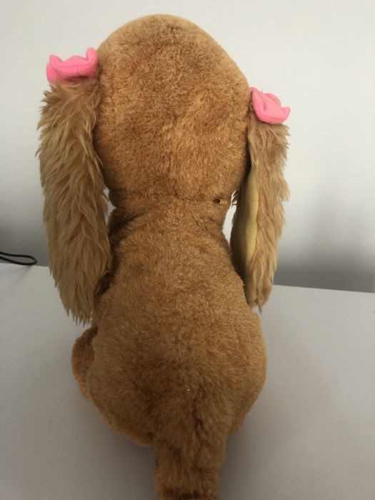 Люсі інтерактивна іграшка