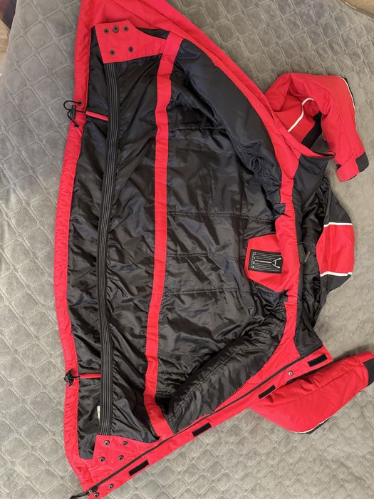 Лижний костюм в ідеальному стані