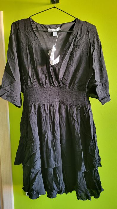 Sukienka czarna Amisu rozm. 38