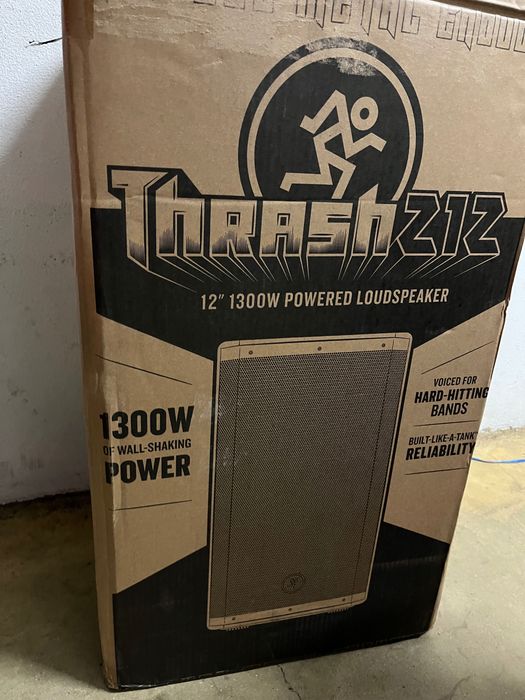 Mackie THRASH 212 coluna amplificada 1300w sistema de som