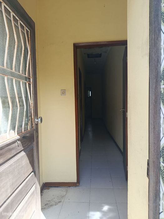Excelente Oportunidade de Negócio ! Moradia T2 com cave em Pedroso
