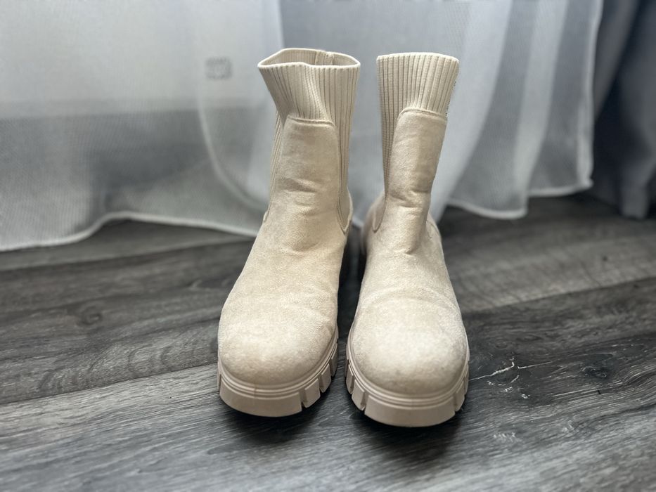 Продам  Ботинки