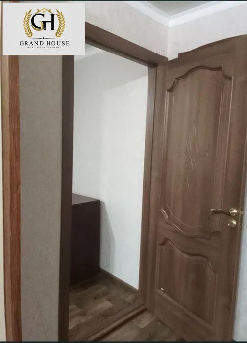 Продам двокімнатну квартиру. Вулиця Шатіла.