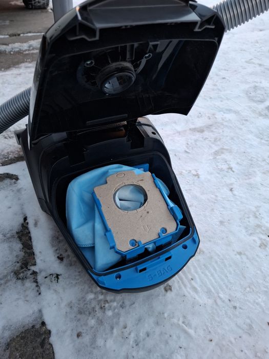 Пилосос   Philips