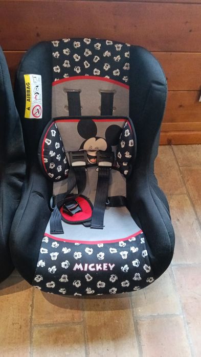 2 Cadeiras de bébé para carro
