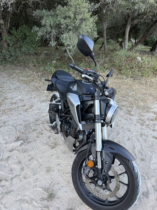 Vendo Honda CB125R