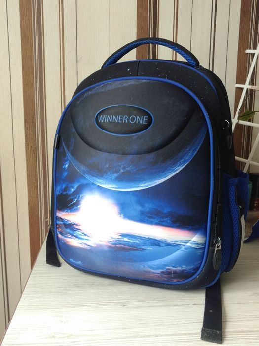 Рюкзак, портфель, наплічник для школи