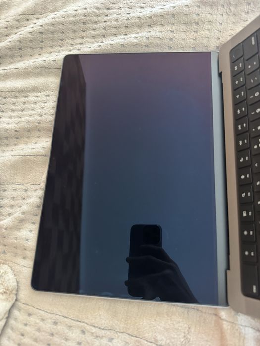 Macbook pro 14 16/512 100%