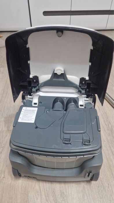 пилосос Bosch AquaWasch&Clean Serie4