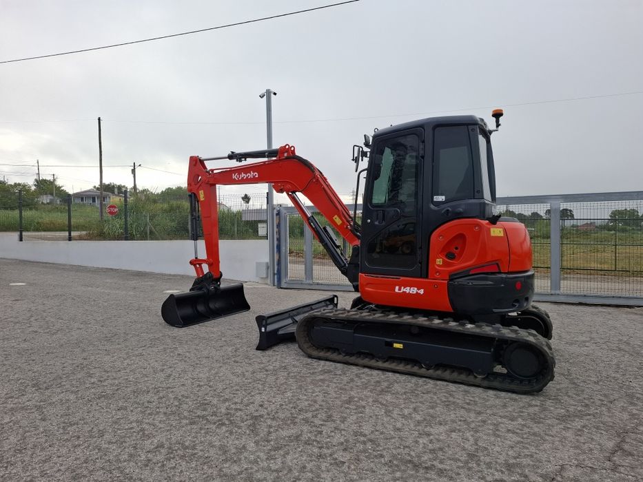 Mini giratória kubota U48-4