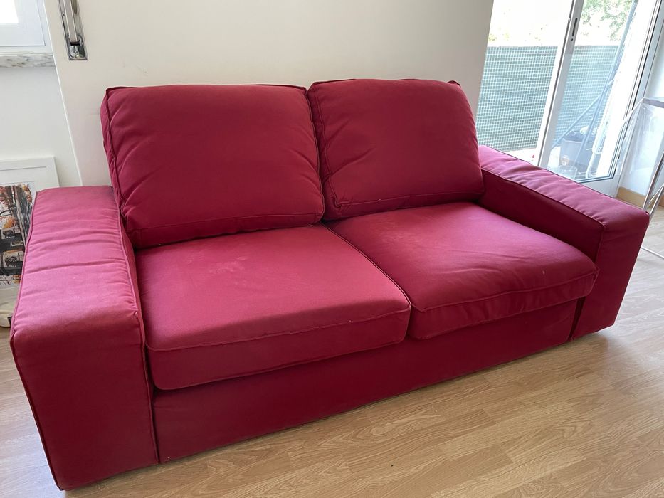 Sofa vermelho 3 lugares