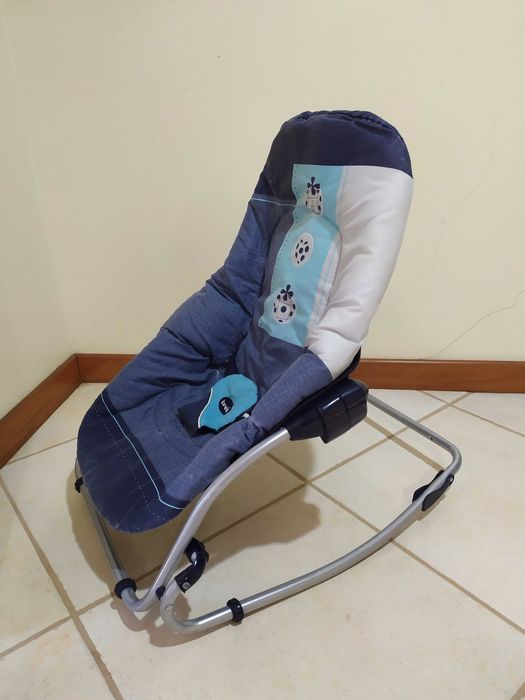 Cadeira de descanso e balanço, marca Brevi