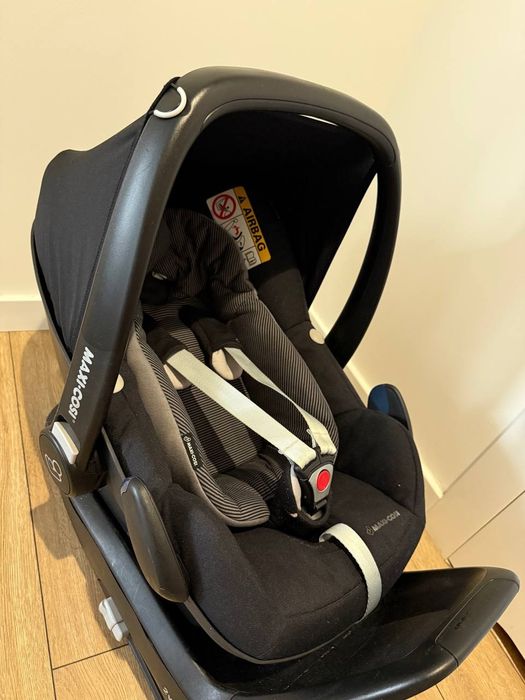 Fotelik samochodowy Maxi-Cosi Pebble Plus (0-13 kg) z bazą 2wayFix