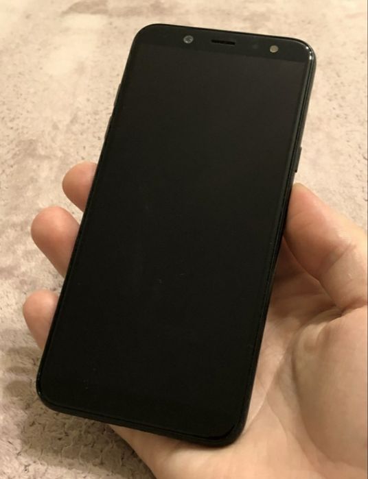 Телефон Самсунг а6.3,32