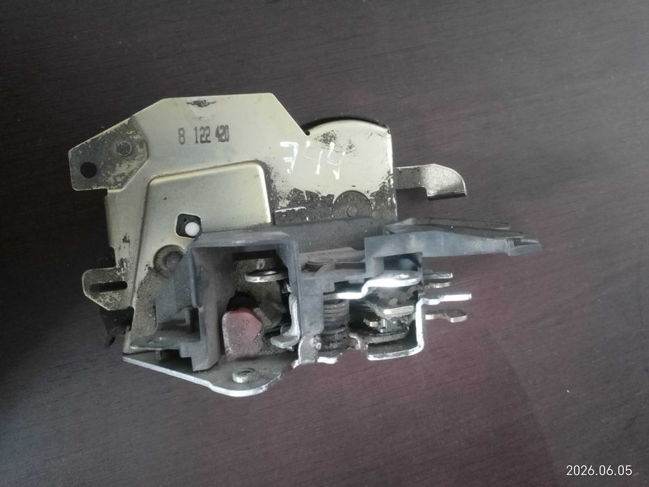 Fechadura Traseira Direita BMW E36 / M3 Original (Ref: 8122420)
