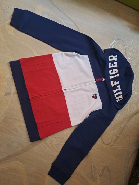Костюм новий оригінал Tommy Hilfiger 152 розмір для дівчинки