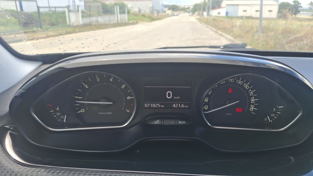 Peugeot 2008 1.2 puretech style