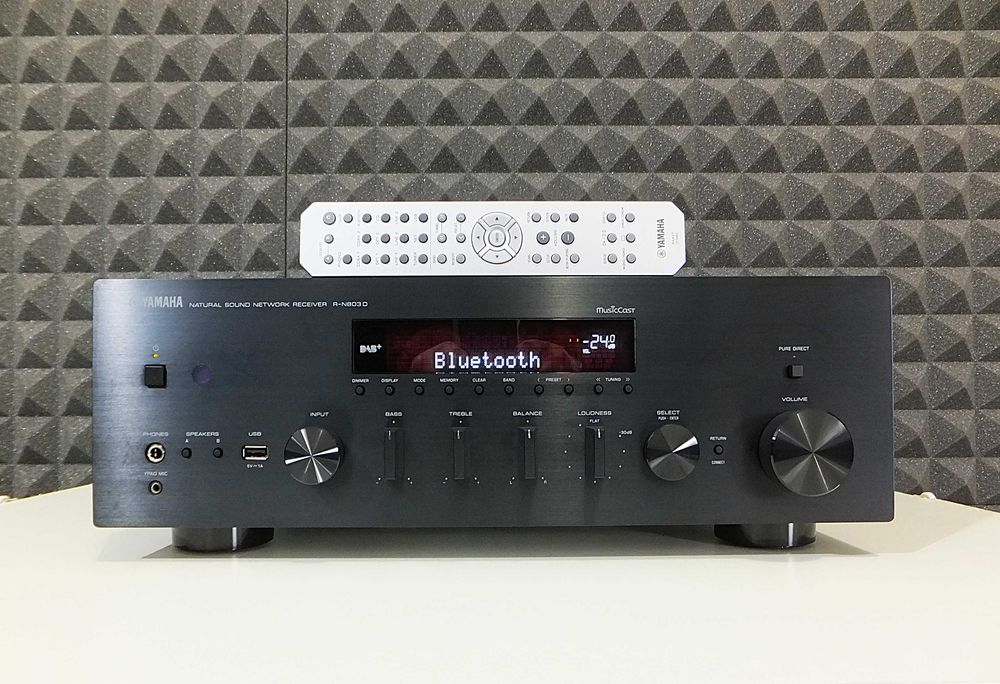 Amplituner sieciowy stereo YAMAHA R-N803D / Wi-Fi / Bluetooth / Dab+
