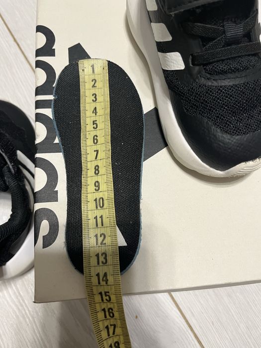 Дитячі кросівки adidas