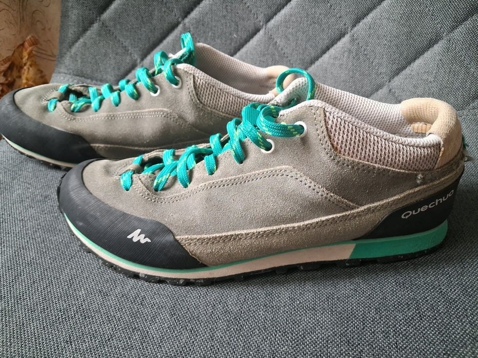 buty trekkingowe w dobrym stanie