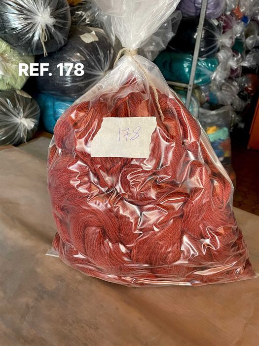 Meadas e novelos de lã - desde €3 Kg. Fabricado em Portugal