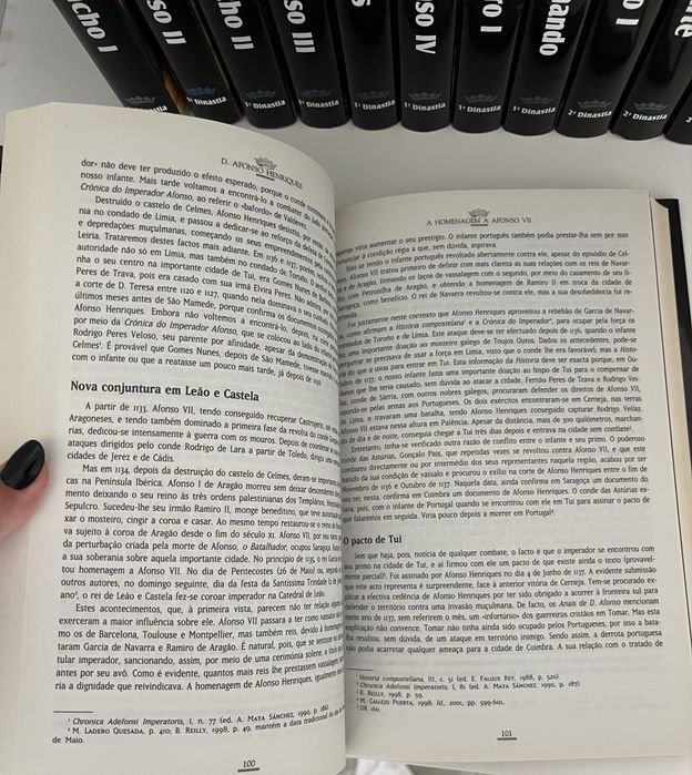 Coleção Grandes Biografias dos Reis de Portugal – 34 volumes
