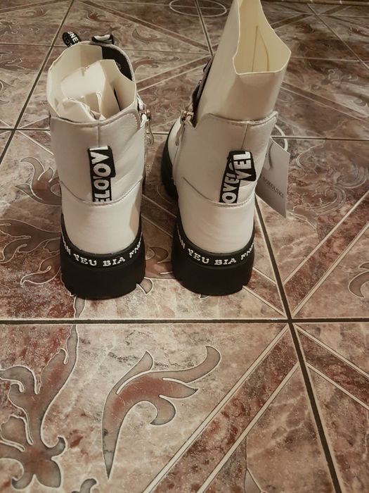 Botki Skóra Naturalna Białe 38