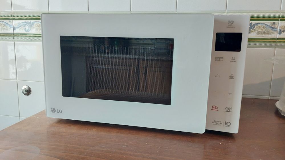 Micro-ondas / Grill LG NeoChef - como novo!