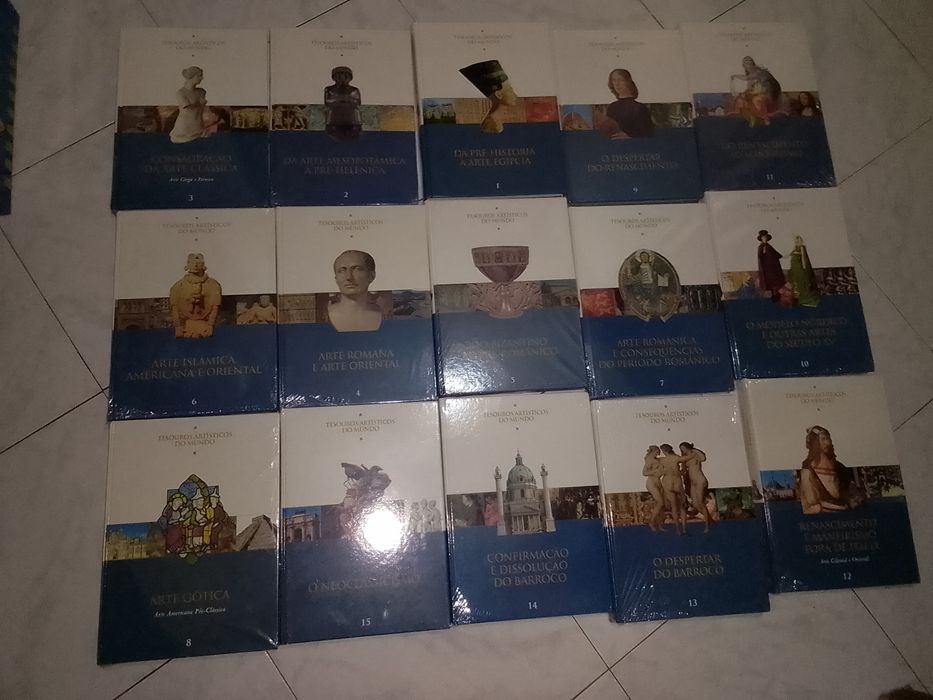 Coleção de Livros Tesouros Artísticos do Mundo