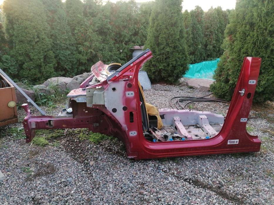 Lewa ćwiartka przód duża peugeot 3008 II polecam