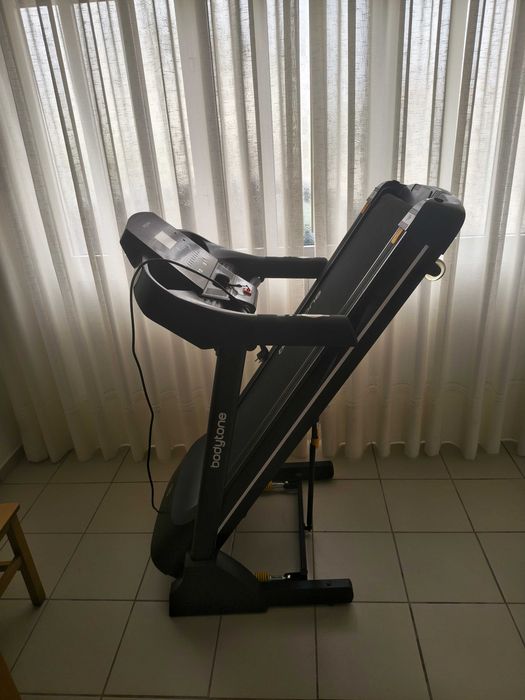 Passadeira Bodytone DT18+ 18km/h | Inclinação Elétrica | Dobrável