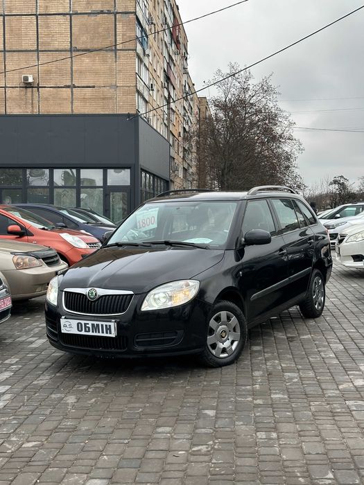 Продам Skoda Fabia 2009 рік можлива розстрочка,кредит,обмін!