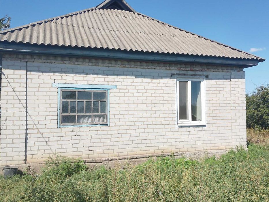 Продам будинок с. Погреби