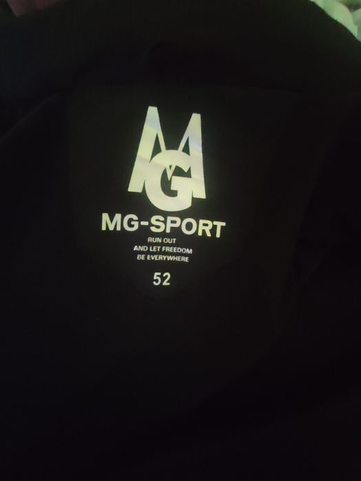 Продам чоловічу зимову куртку 52 розміру