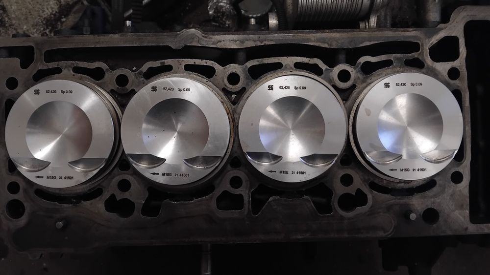 Tłoki  korbowody 2.0 tfsi