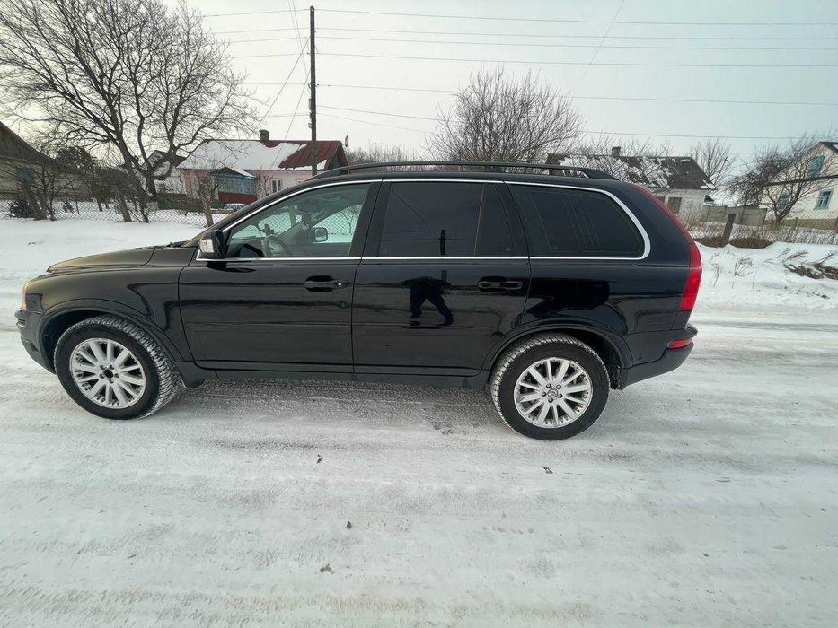 Автомобіль Volvo XC 90