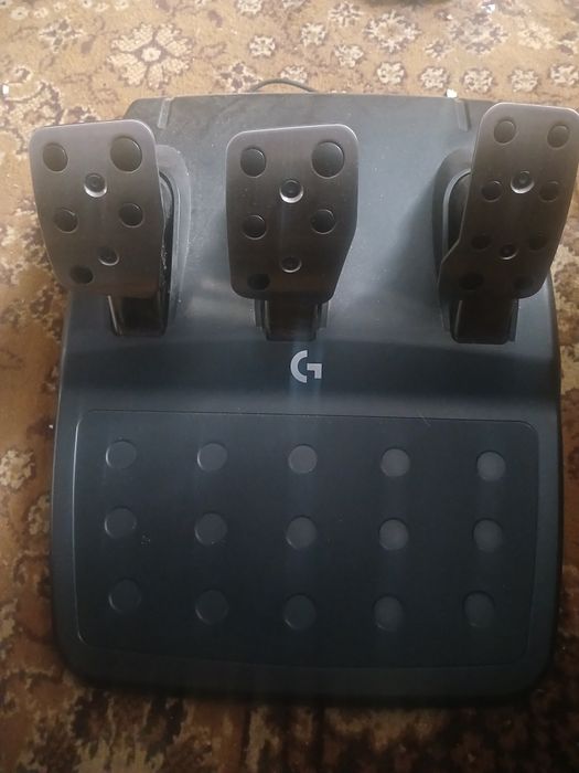 Дротове кермо Logitech G29 Driving Force PC/PS3/PS4/PS5