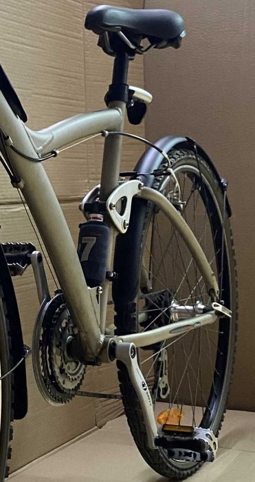 Bicicleta B'Twin Seven “Odesa” + 2 capacetes + cadeado