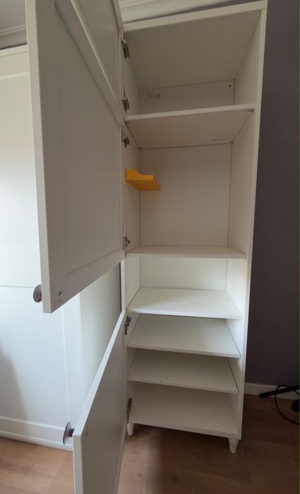 Móvel de arrumação planejado IKEA.
