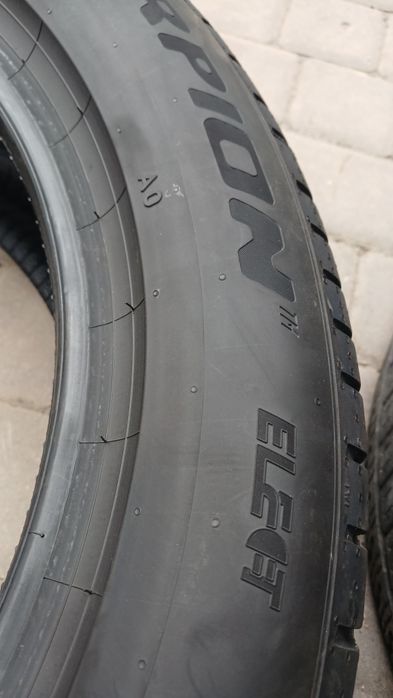 255 50 19 Pirelli Scorpion AO ELECT,2025