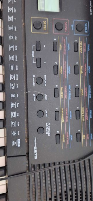 Teclado Yamaha PSR-E273 + Suporte + Manual | Como Novo
