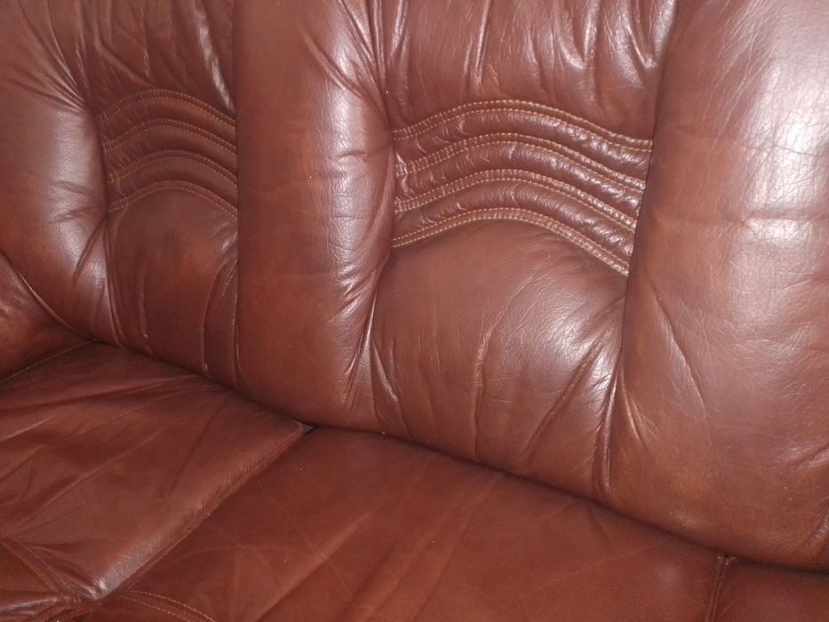Conjunto de sofás de cabedal