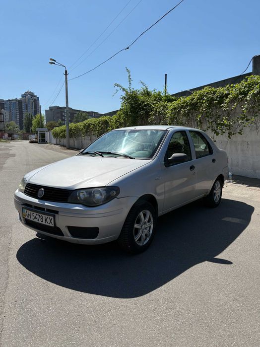 Fiat Albea 2010 р. в хорошому стані від власника