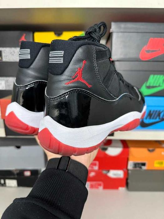 Jordan11RetroPlayoffsBred r.40