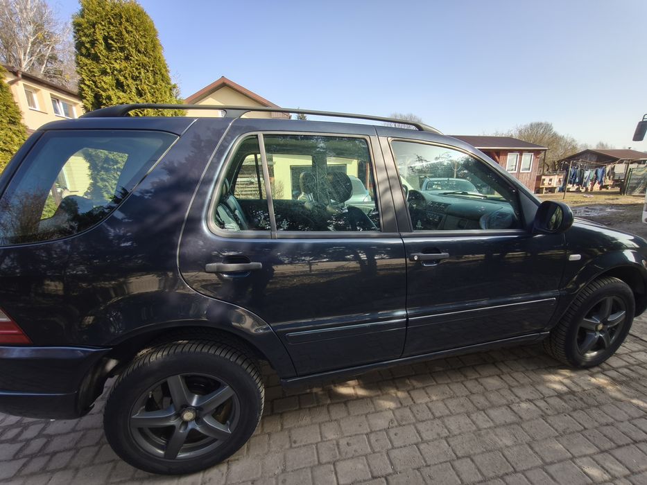 Mercedes ML 2.7 CDI automat, Hak